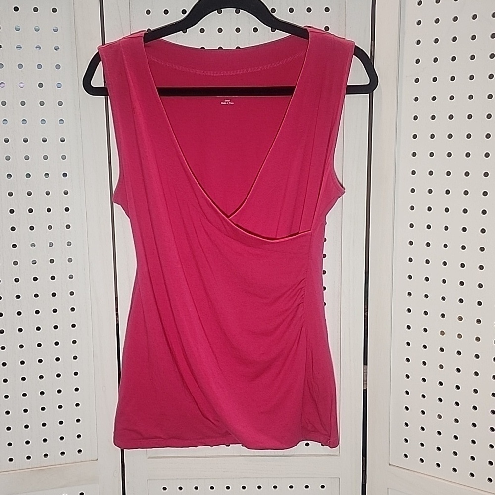 Soft Surroundings Size Small Sleeveless Deep V Neck Pink Crossover
